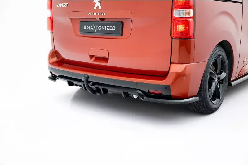 Maxton Design Heckdiffusor für Peugeot Expert Mk3 Hochglanz schwarz – Ansicht 1