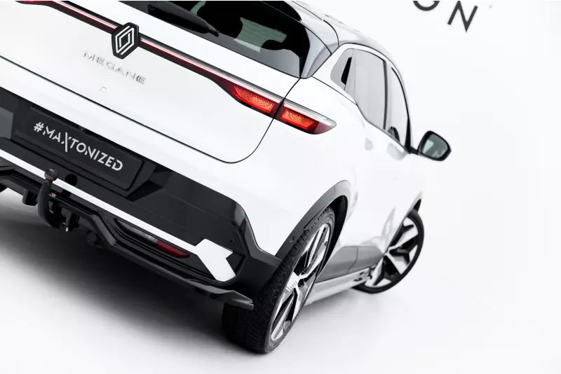Maxton Design Heckdiffusor für Renault Megane E-Tech Electric Mk1 Hochglanz schwarz – Ansicht 2