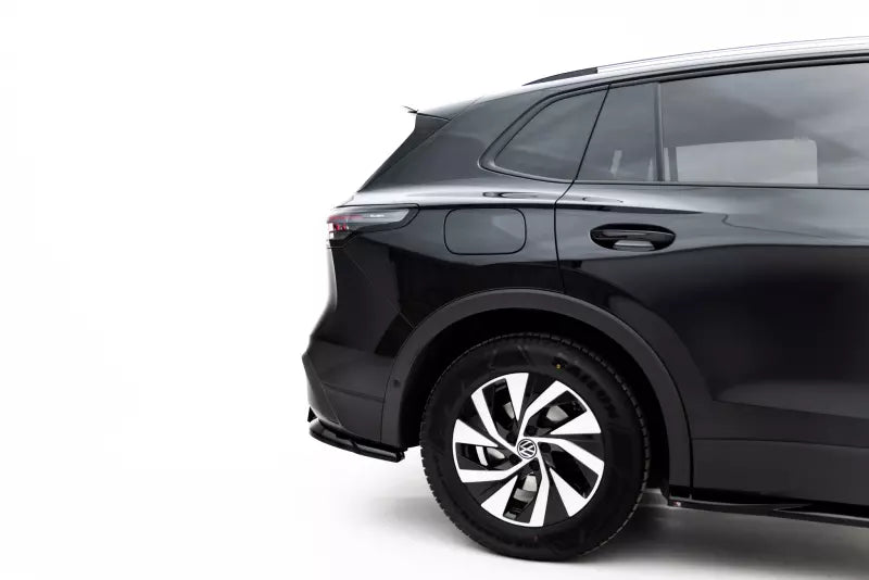 Maxton Design Heckdiffusor für VW Tiguan Mk3 Hochglanz schwarz – Ansicht 4