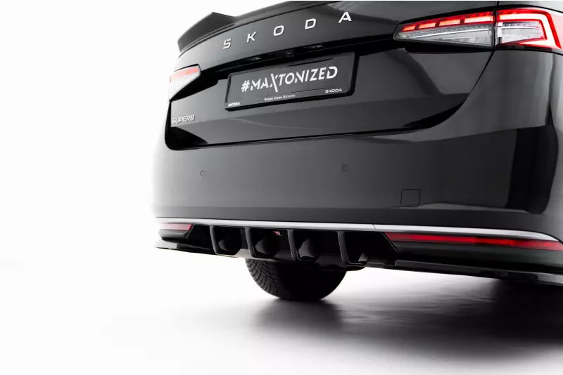 Maxton Design Heckdiffusor für Skoda Superb Mk4 Hochglanz schwarz – Ansicht 2