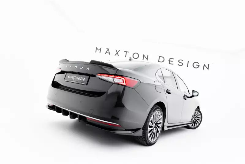 Maxton Design Heckspoiler 3D für Skoda Superb Limousine Mk4 Hochglanz schwarz – Ansicht 1