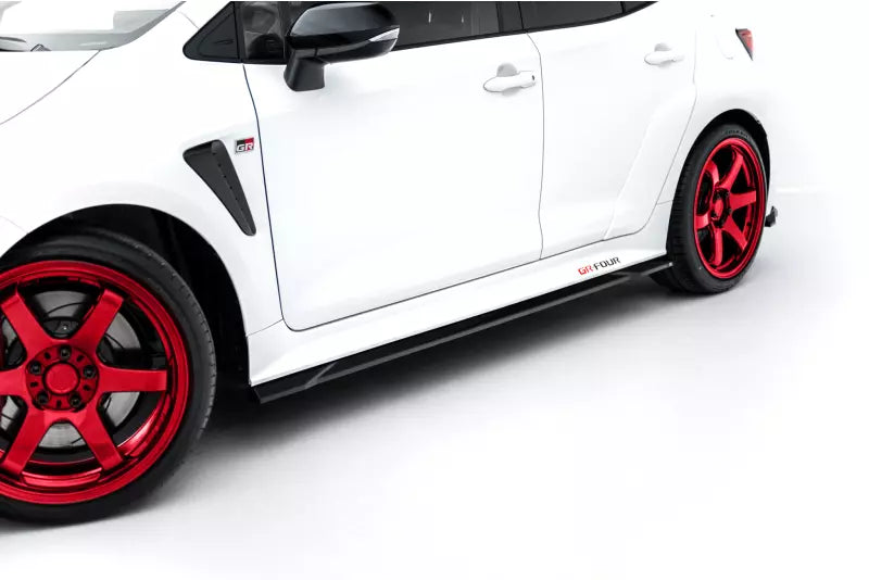 Maxton Design Seitenschweller (Paar) V.1 für Toyota GR Corolla Mk12 Hochglanz schwarz – Ansicht 3
