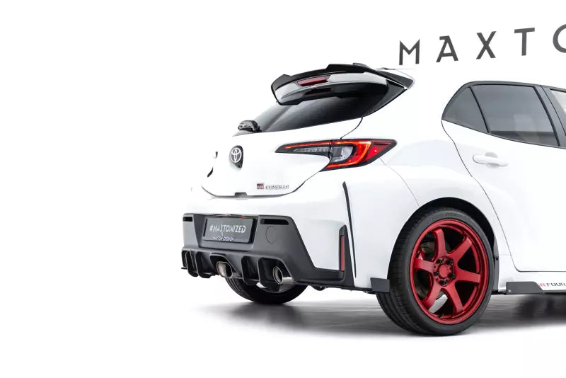 Maxton Design Street Pro Diffusor Flaps für Toyota GR Corolla Mk12 Hochglanz Schwarz mit Hochglanz Flaps – Ansicht 3