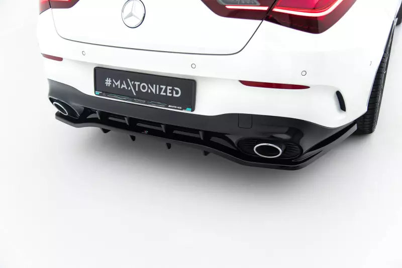 Maxton Design mittlerer Heckdiffusor DTM Look für Mercedes-AMG CLA 35 / 45 Coupe / Shooting Break C118 / X118 Facelift Hochglanz schwarz – Ansicht 1