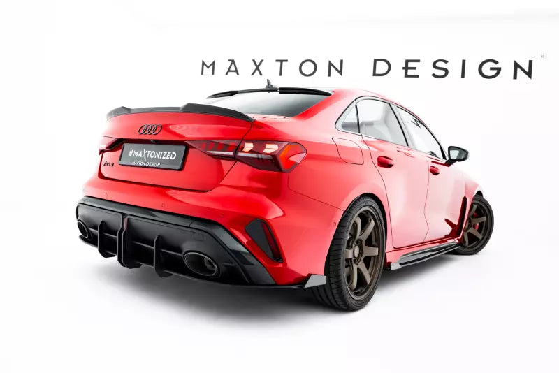 Maxton Design Street Pro Heckdiffusor mit Flaps für Audi RS3 Limousine 8Y Facelift Schwarz mit Hochglanz Flaps – Ansicht 3