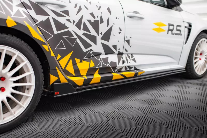 Maxton Design Street Pro Seitenschweller für Renault Megane RS Mk4 Schwarz matt – Ansicht 3