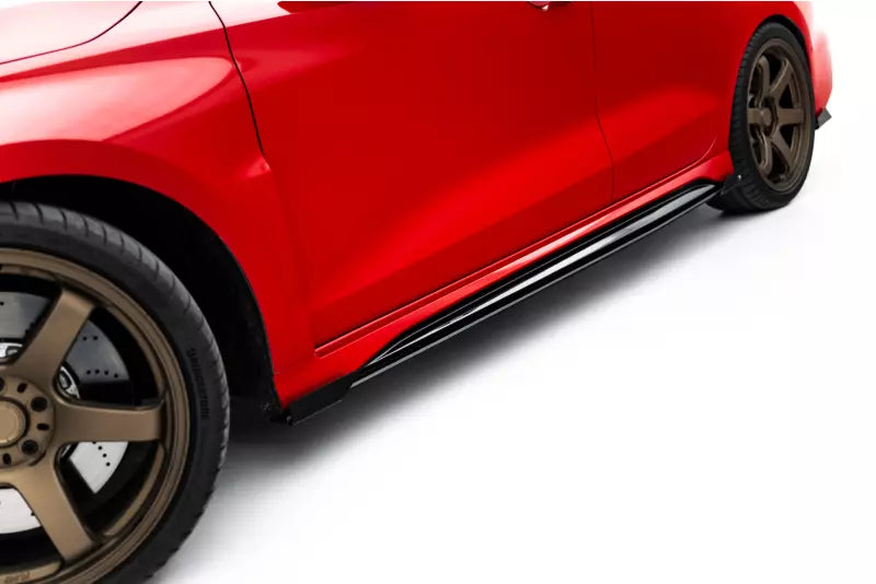 Maxton Design Street Pro Seitenschweller mit Flaps für Audi RS3 Limousine 8Y Facelift Schwarz mit Hochglanz Flaps – Ansicht 2