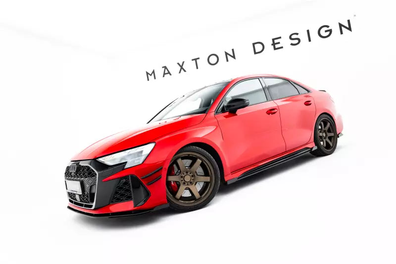 Maxton Design Street Pro Seitenschweller mit Flaps für Audi RS3 Limousine 8Y Facelift Schwarz mit Hochglanz Flaps – Ansicht 3