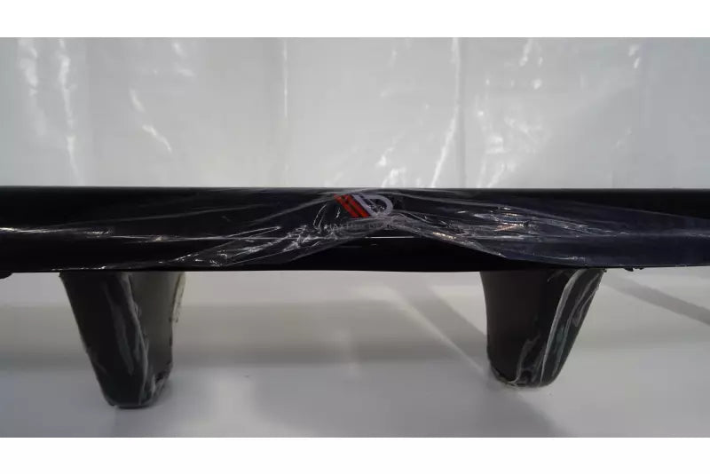 B-Ware Maxton Design Mittlerer Heckdiffusor für Mercedes-Benz CLA C117 Facelift Hochglanz schwarz – Ansicht 3