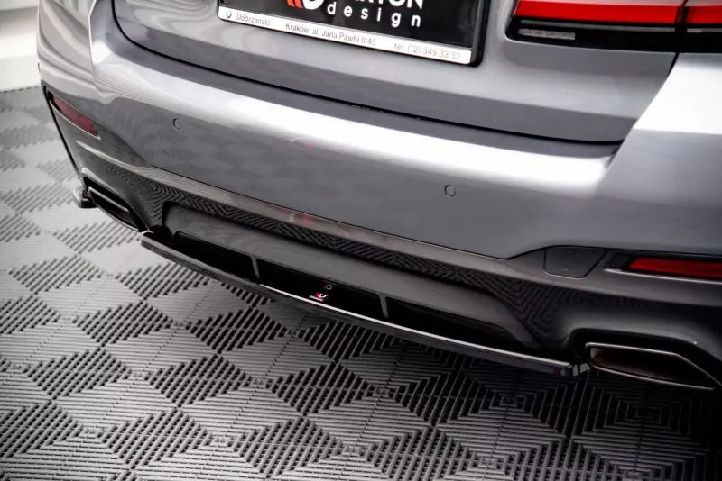 B-Ware Maxton Design Heckdiffusor für BMW 5er G30 M Paket Facelift Hochglanz schwarz – Ansicht 4