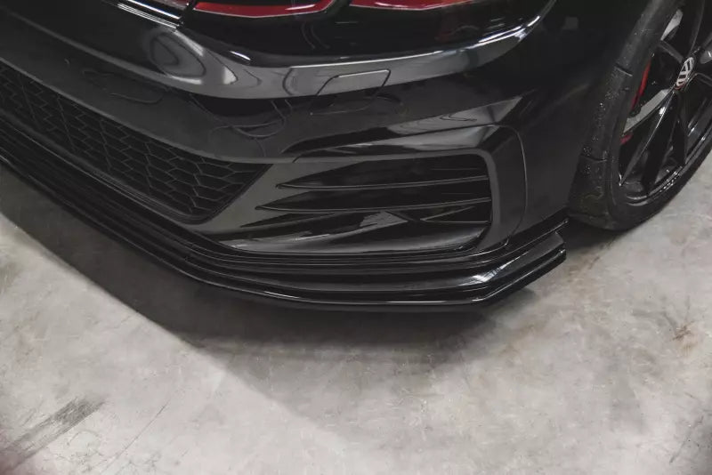 Maxton Design Frontlippe für VW Golf 7 GTI TCR rot – Ansicht 3