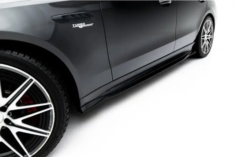 Maxton Design Seitenschweller (Paar) für Mercedes-AMG C63 Limousine / Kombi W206 / S206 Hochglanz schwarz – Ansicht 4