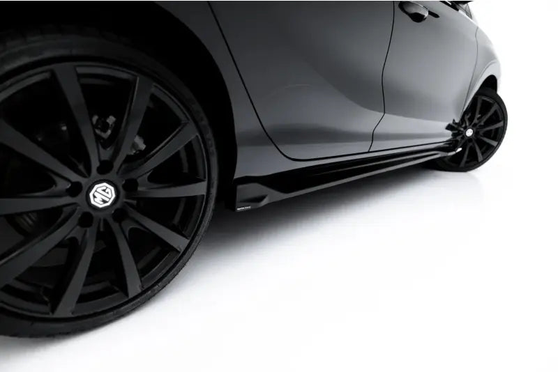 Maxton Design Seitenschweller (Paar) für MG 3 Mk1 Hochglanz schwarz – Ansicht 3