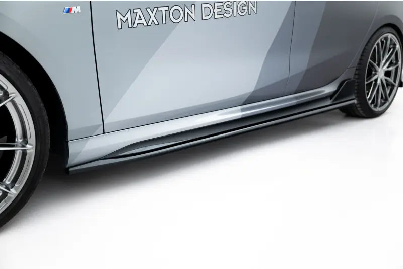 Maxton Design Seitenschweller (Paar) V.1 für BMW M135i M Performance F70 Hochglanz schwarz – Ansicht 1