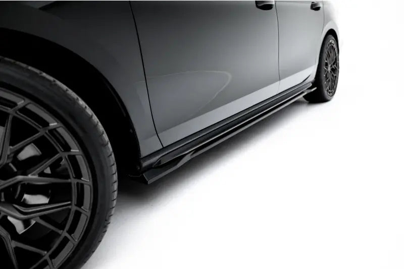 Maxton Design Seitenschweller (Paar) V.1 für Skoda Superb Sportline Mk4 Hochglanz schwarz – Ansicht 1