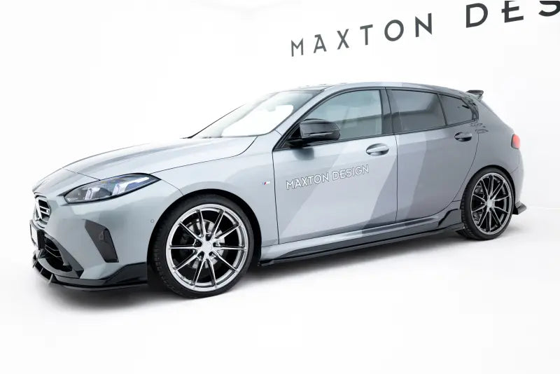 Maxton Design Seitenschweller (Paar) V.2 für BMW M135i M Performance F70 Hochglanz schwarz – Ansicht 1
