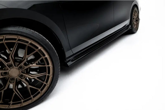 Maxton Design Seitenschweller (Paar) V.2 für Skoda Superb Sportline Mk4 Hochglanz schwarz – Ansicht 1