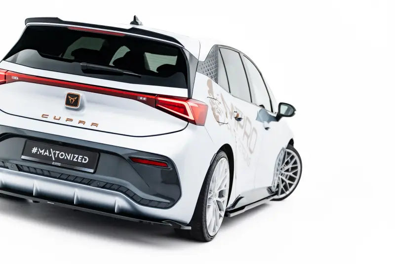 Maxton Design Heckdiffusor für Cupra Born Mk1 Hochglanz schwarz – Ansicht 2