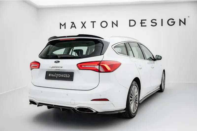 Maxton Design Heckdiffusor für Ford Focus Vignale Kombi Mk4 Hochglanz schwarz – Ansicht 1