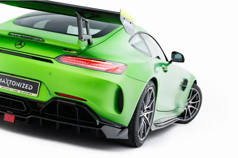 Maxton Design Heckdiffusor mit LED für Mercedes-AMG GT R C190 Facelift (2017-2023) Hochglanz schwarz – Ansicht 2