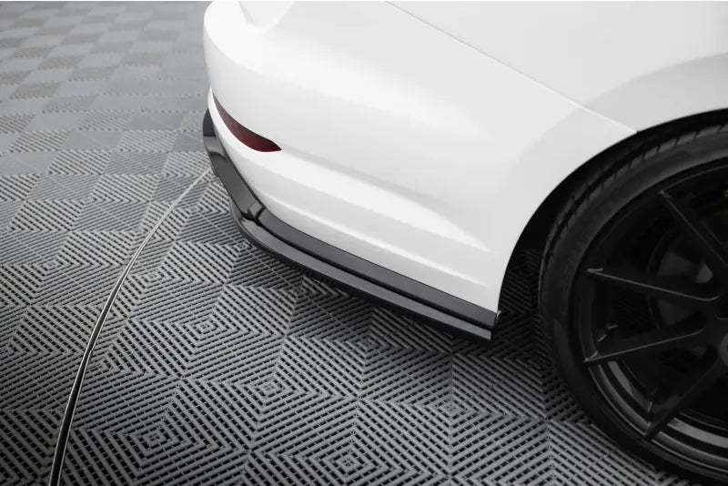 Maxton Design Diffusor Flaps V.1 für VW Jetta GLI Mk7 Hochglanz schwarz – Ansicht 3