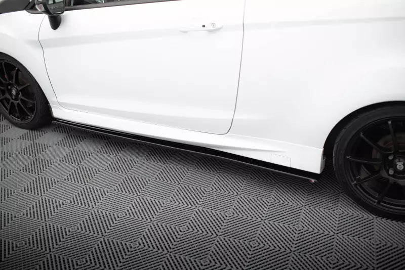Maxton Design Seitenschweller (Paar) für Ford Fiesta ST Mk7 Hochglanz schwarz – Ansicht 3