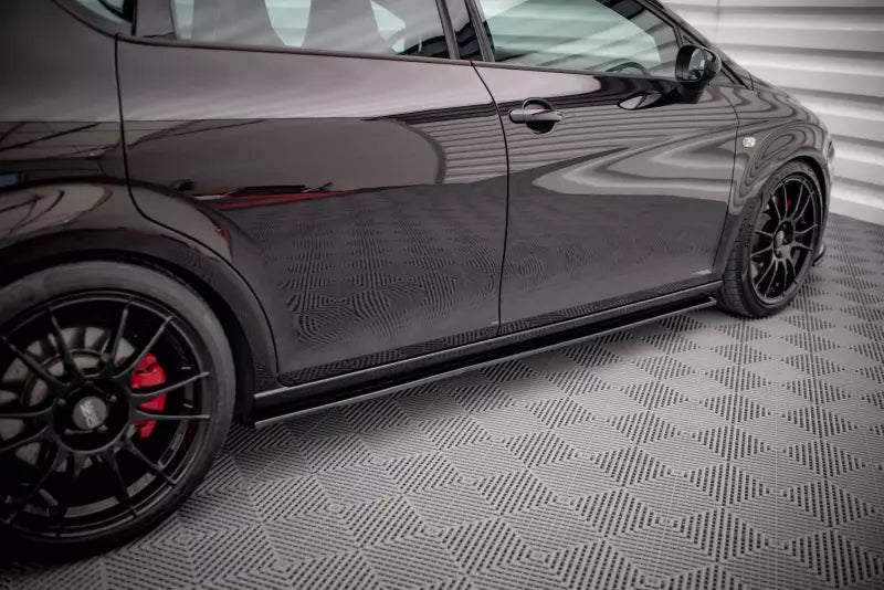 Maxton Design Seitenschweller (Paar) für Seat Leon 2 (Typ 1P) Cupra / FR Facelift Hochglanz schwarz – Ansicht 2