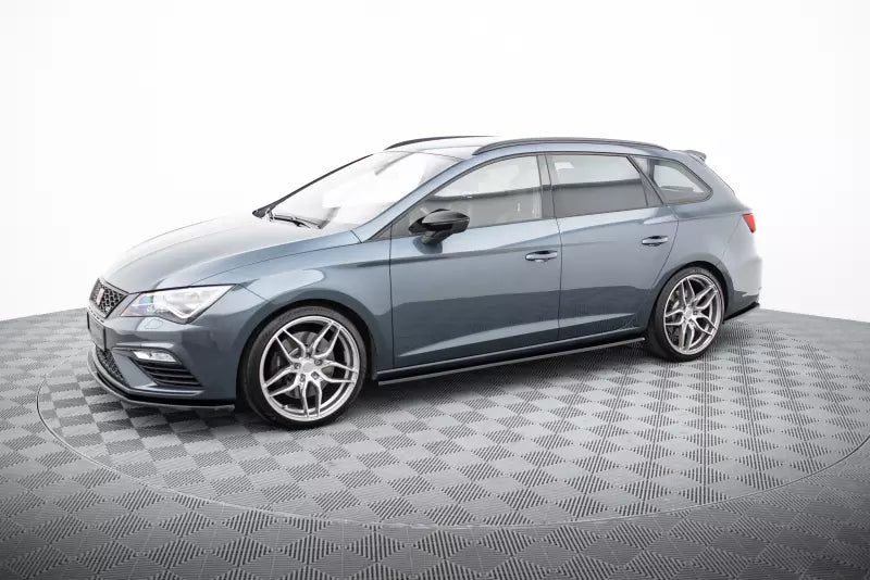 Maxton Design Seitenschweller (Paar) V.2 für Seat Leon 3 (Typ 5F) Cupra / FR Facelift Hochglanz schwarz – Ansicht 2
