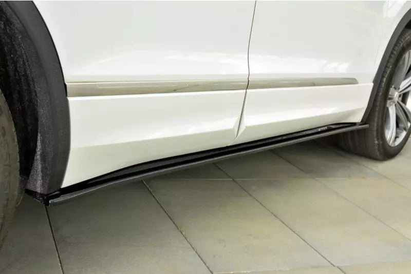 Maxton Design Seitenschweller (Paar) für VW Tiguan 2 R-Line Hochglanz schwarz – Ansicht 1