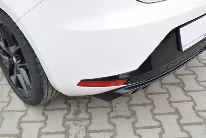 Maxton Design Heckdiffusor für Seat Leon 3 (Typ 5F) FR Hochglanz schwarz – Ansicht 2