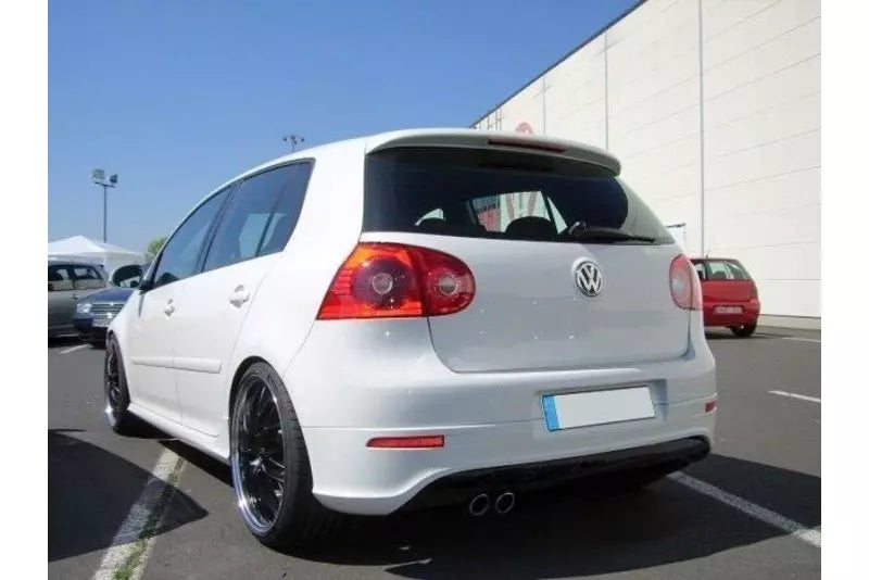 Maxton Design Heckschürze R32 Look mit Auspuffloch Links für VW Golf 5 Standard / GTI / R32 2003-2008 – Ansicht 1