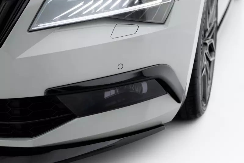 Maxton Design Nebelleuchten Abdeckung für Skoda Superb 3 III 3V Hochglanz schwarz – Ansicht 2