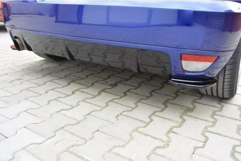 Maxton Design Diffusor Flaps für Ford Focus RS Mk1 Hochglanz schwarz – Ansicht 1