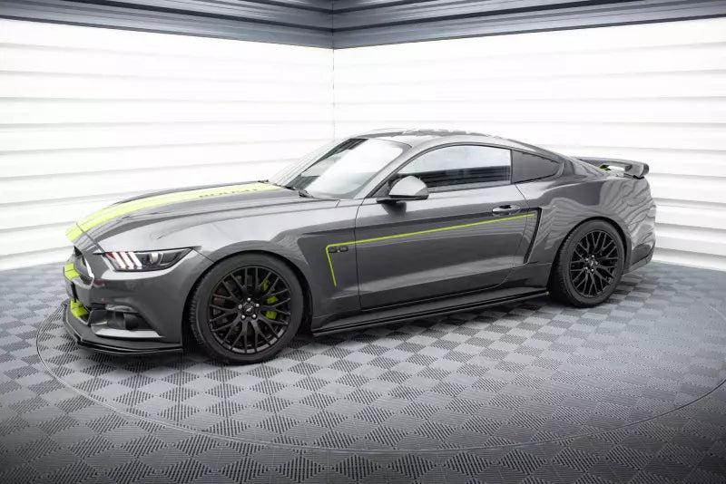Maxton Design Seitenschweller (Paar) für Ford Mustang GT Mk6 Hochglanz schwarz – Ansicht 3