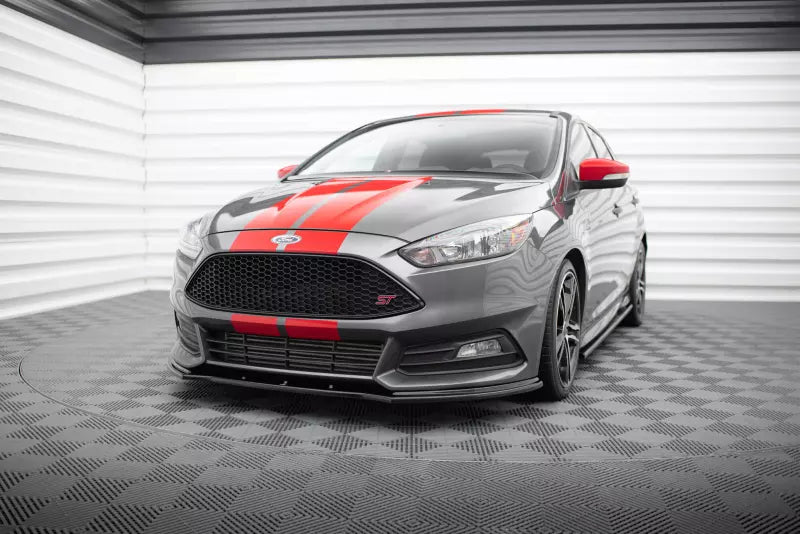 Maxton Design Frontlippe V.1 für Ford Focus ST Mk3 Facelift Hochglanz schwarz – Ansicht 1