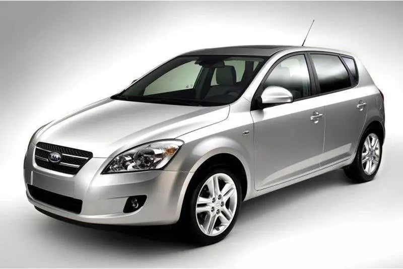 Maxton Design Frontlippe für Kia Ceed Mk1 vor Facelift Hochglanz schwarz – Ansicht 1
