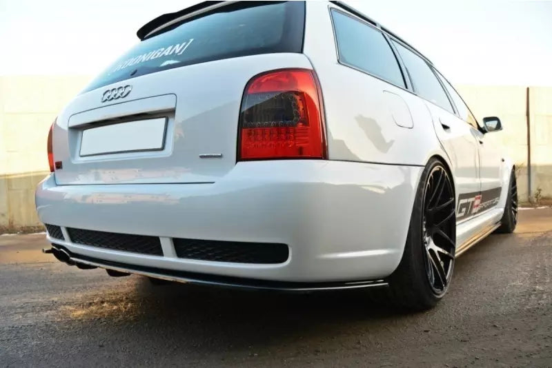 Maxton Design Heckdiffusor V.2 für Audi RS4 B5 Hochglanz schwarz – Ansicht 3