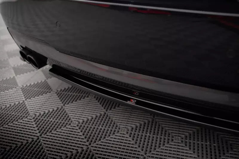 Maxton Design Heckdiffusor für BMW 5er F10 M Paket Hochglanz schwarz – Ansicht 3