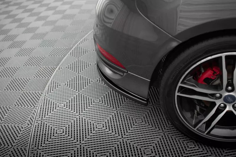 Maxton Design Diffusor Flaps V.1 für Ford Focus ST Mk3 Facelift Hochglanz schwarz – Ansicht 4