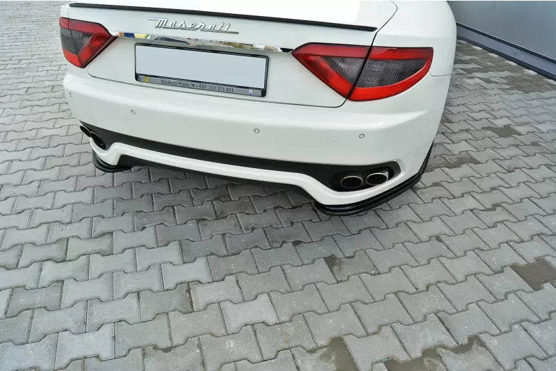 Maxton Design Diffusor Flaps V.1 für Maserati Granturismo 2007-2011 Hochglanz schwarz – Ansicht 3