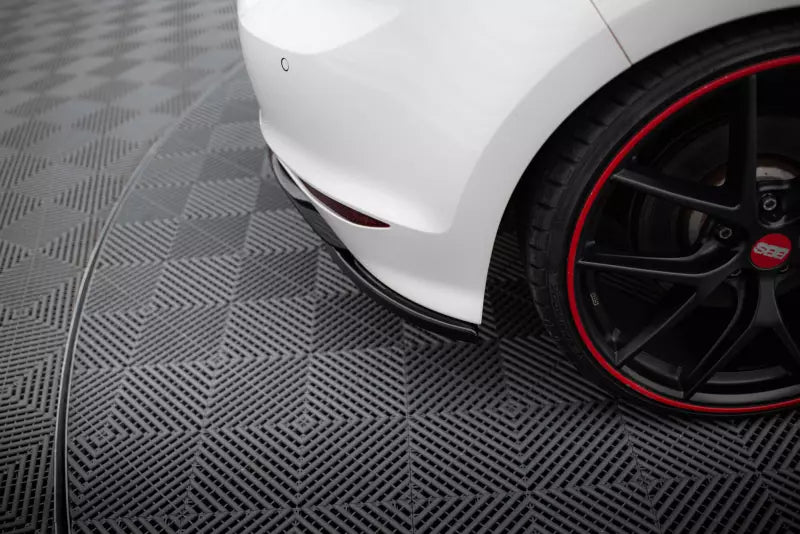 Maxton Design Diffusor Flaps V.1 für VW Golf 7 R / R-Line Hochglanz schwarz – Ansicht 3