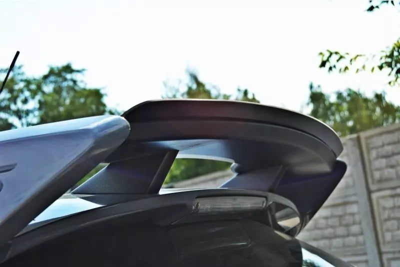 Maxton Design Heckspoiler Lippe V.1 für Ford Focus RS Mk3 Hochglanz schwarz – Ansicht 1