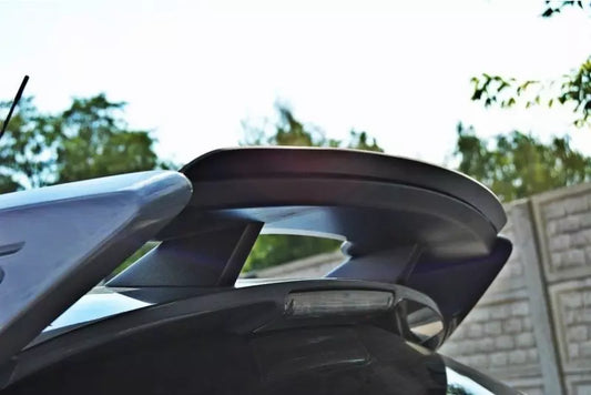 Maxton Design Heckspoiler Lippe V.1 für Ford Focus RS Mk3 Hochglanz schwarz – Ansicht 1