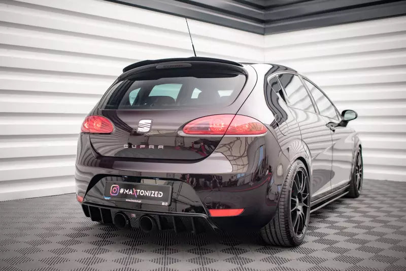 Maxton Design Heckspoiler Lippe für Seat Leon 2 (Typ 1P) Cupra / FR Facelift Hochglanz schwarz – Ansicht 2