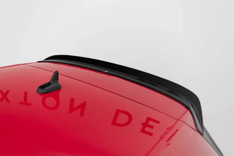 Maxton Design Heckspoiler Lippe V.1 für VW Golf 7 GTI / GTD / TCR / R und R-Line 2012-2020 Hochglanz schwarz – Ansicht 2