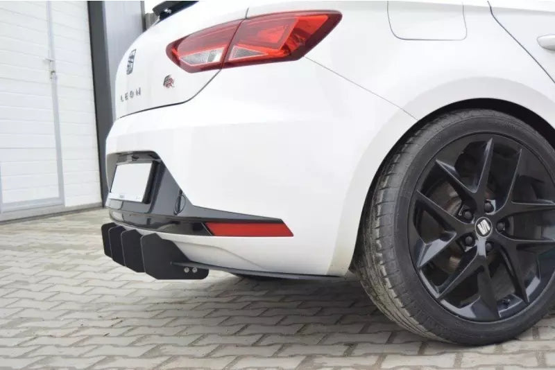 Maxton Design Street Pro Heckdiffusor für Seat Leon 3 (Typ 5F) FR – Ansicht 2