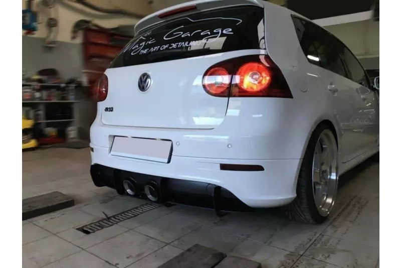 Maxton Design Street Pro Heckdiffusor für VW Golf 5 R32 Heckschürze – Ansicht 4