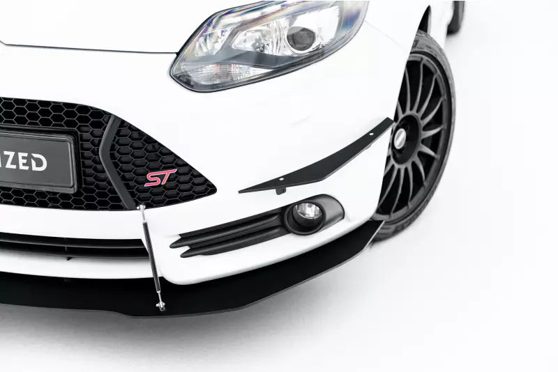 Maxton Design Street Pro Stoßstangen Flaps Wings für Ford Focus ST Mk3 vor Facelift – Ansicht 1