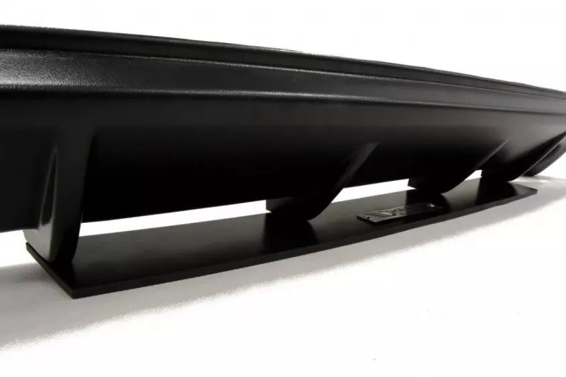 Maxton Design Street Pro Heckdiffusor Verlängerung für Ford Focus ST Mk2 vor Facelift – Ansicht 1