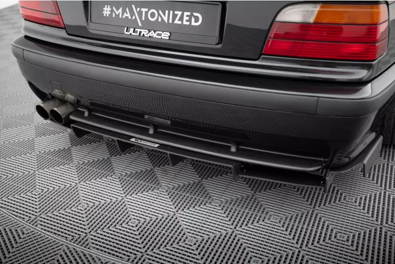 Maxton Design Street Pro Heckdiffusor für BMW E36 M3 Coupe, Cabrio, Limousine mit ABE – Ansicht 1